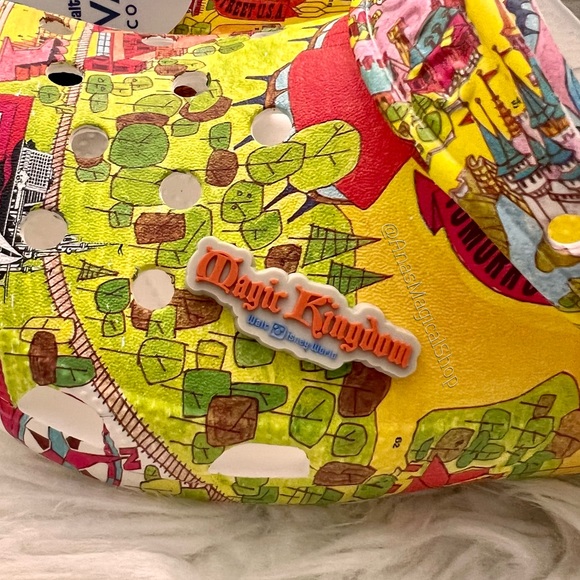 22 Walt Disney World 50th Anniversary Vault Collection Parks Map Crocs - Picture 4 of 13
